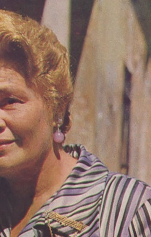 Azucena Maizani a finales de los 60, fotografiada por la entonces recièn nacida Revista Gente