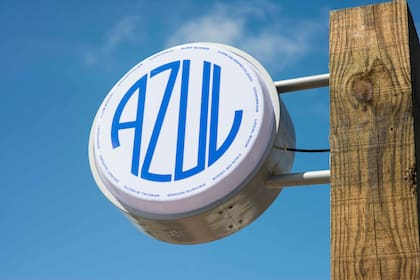 Azul, un Club Social que combina bar con espacio de cowork.
