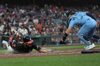 Azulejos vencen 9-3 a los Gigantes y Jonatan Clase conecta su primer jonrón de la temporada