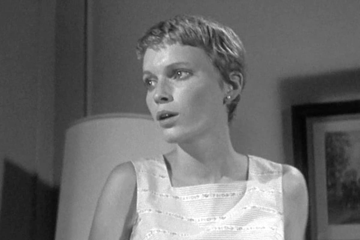 Para Mia Farrow, su papel en el film resultó consagratorio, aún cuando no tuvo el respaldo de la Academia de Hollywood, que no la nominó al Oscar