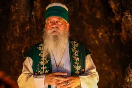 Baba Mondi, líder de los bektashíes albaneses, asegura que "Dios no prohíbe nada"