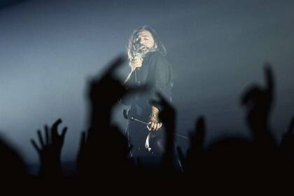 Babasónicos volvió a Obras y brindó un show de alto voltaje