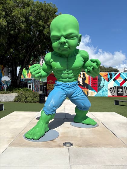 Baby Hulk, una de las obras del artista Ron English, figura entre las más fotografiadas de Wynwood