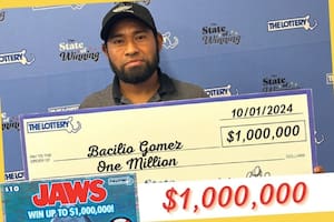 Bacilio Gómez festejó con el juego de JAWS (Foto: Lotería de Massachusetts)