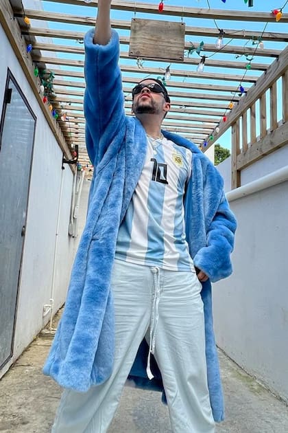 Bad Bunny, en Buenos Aires, con la camiseta de la selección Argentina