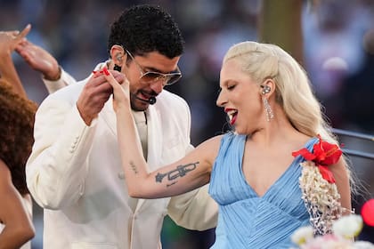 Bad Bunny junto a Lady Gaga