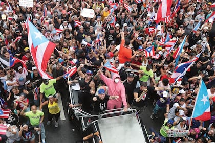 Bad Bunny participó de las movilizaciones masivas en contra del gobernador Ricardo Roselló en 2019
