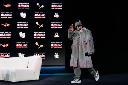 Bad Bunny toma su actuación en el Super Bowl con gratitud