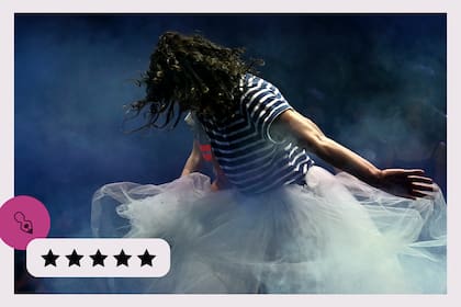 Bailarinas incendiadas, baile, música y teatro en esta obra que le pone el cuerpo a la fiesta