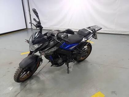 Bajaj Rouser 200