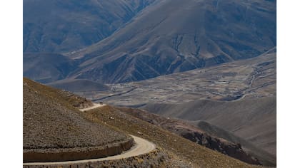 Bajando desde el limite con la provincia de Jujuy por la ruta Provincial 133