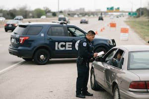 Cómo era la orden del ICE para conductores y qué pasará con las detenciones de migrantes
