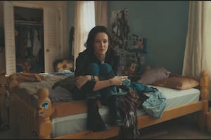 Los méritos de una (nueva) serie sobre el crimen de una adolescente en un ambiente agobiante