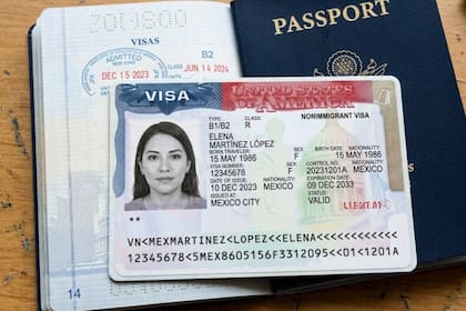 Bajo estas reformas, se establecen plazos de admisión fijos de máximo cuatro años y se exige que cualquier extensión sea tramitada directamente ante las autoridades federales