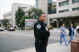 La protección que tienen los migrantes en hospitales de California frente a operativos del ICE