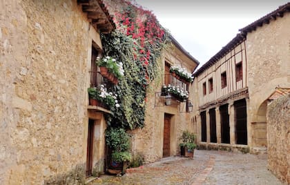 Balcones floridos en Pedraza