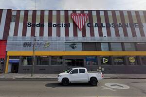 Balearon la sede del Club Allético Los Andes en Lomas de Zamora