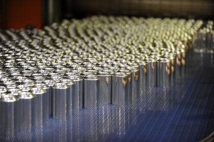 Ball Corporation se especializa en la fabricación de latas, tanto para demanda local como para exportación