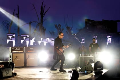 Baltasar Comotto en 'A los pájaros', el show vía que Los Fundamentalistas del Aire Acondicionado grabaron en Epecuén y emitieron vía streaming
