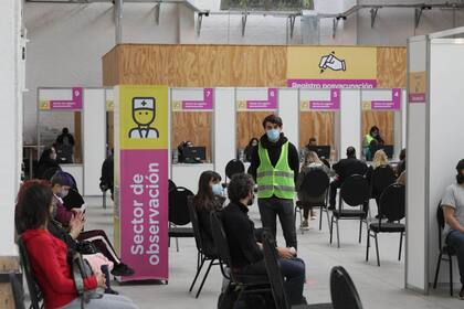 Balvanera suma un vacunatorio en el Parque de la Estación