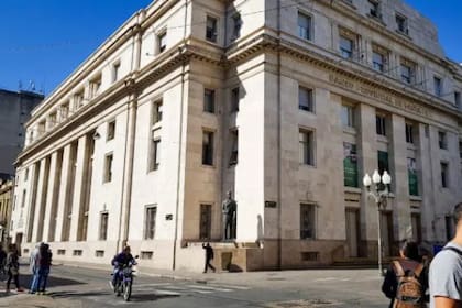 La denuncia por el vaciamiento del Banco Provincial de Santa Fe es de 1990 y nunca hubo un imputado
