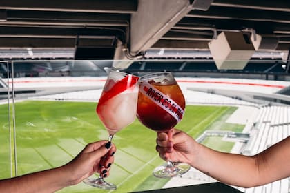 Banda - Restaurante Club Atlético River Plate