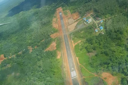 Una vista aérea del aeropuerto de Mindiptana