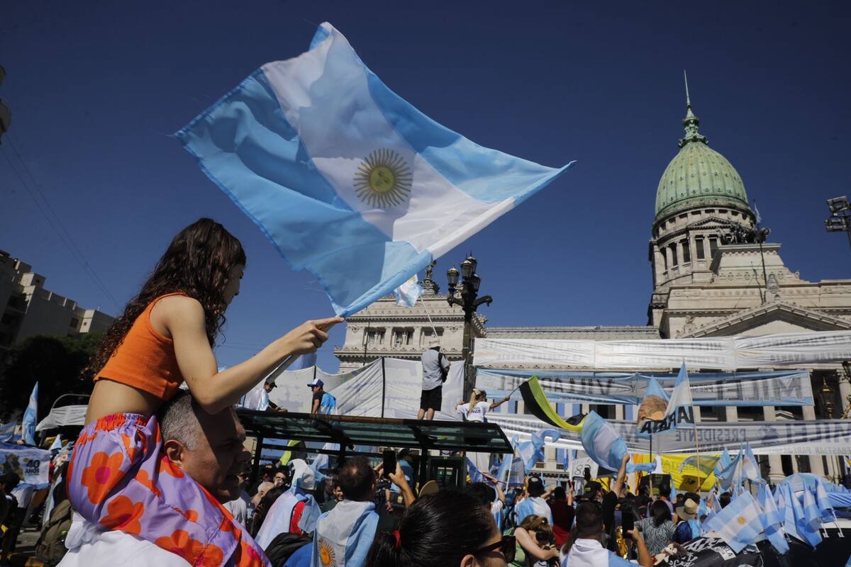 Banderas argentinas en el Congreso Nacional