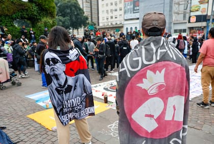 Banderas, la postal en el Obelisco