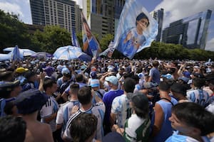 Miles de argentinos desafían el calor en Dallas para alentar a la selección