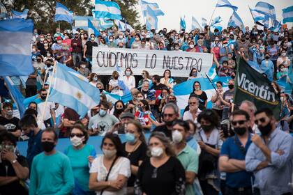 La intervención generó fuertes protestas en Santa Fe