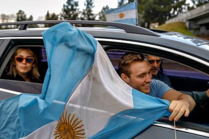 Una imagen del banderazo en la Panamericana, en el partido de Pilar