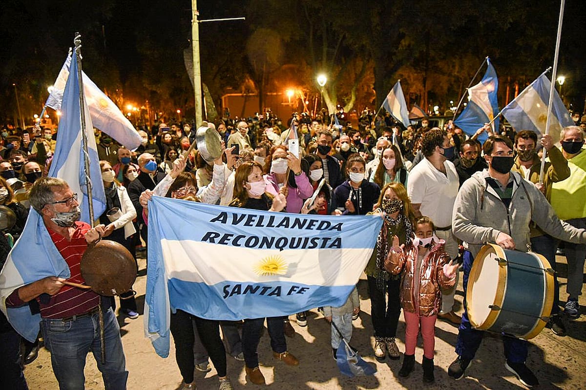 Banderazo y marcha en Avellaneda, Santa Fe, por la expropiación de Vicentin