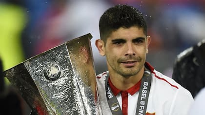 Banega, campeón de la Europa League con Sevilla