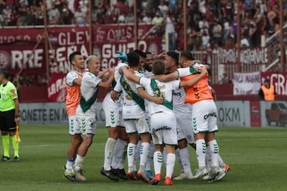 Banfield se quedó con el clásico del sur
