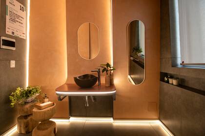 BAÑOS PÚBLICOS, por Nave Atelier Sostenible + Maximiliano Mulqui de Michiel. Un espacio libre de barreras, sofisticado y funcional, flexible y, a su vez, definido