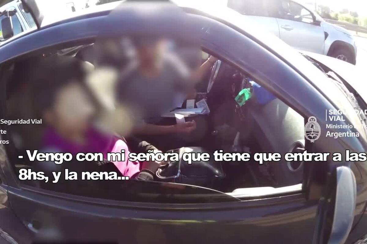 Banquinero al ser detenido por un agente motorizado de la ANSV