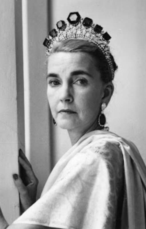 Barbara Hutton heredó una fortuna y la dilapidó en lujos, mansiones, joyas y maridos