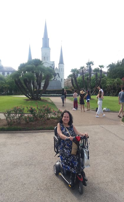 Bárbara Kuncar creó el blog RutaAccesible.com para ayudar a otros viajeros con problemas de movilidad