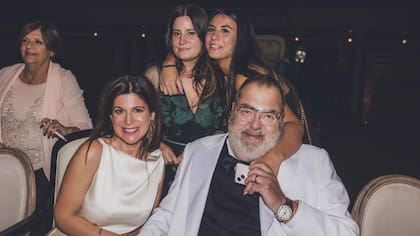 Bárbara y Lola Lanata publicaron emotivos mensajes para recordar a su padre el día que hubiese cumplido 65 años
