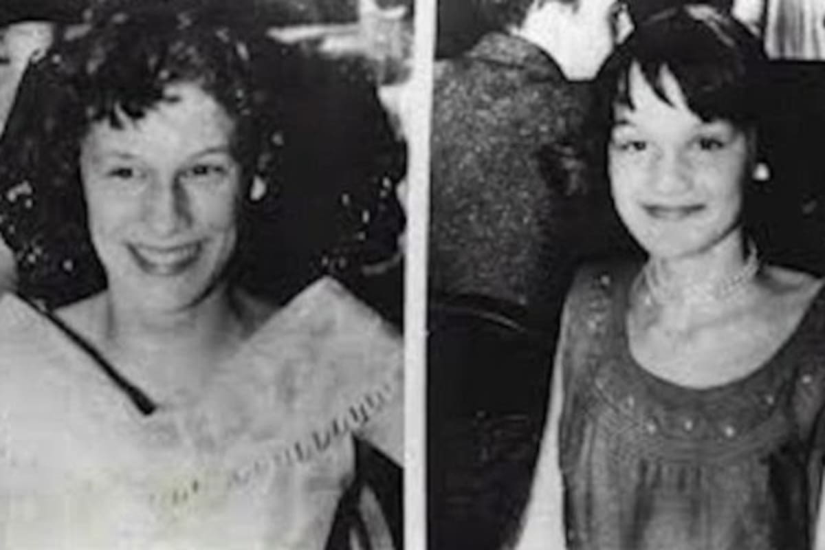 Bárbara y Patricia en 1956