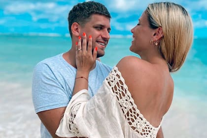 Barbie Vélez reveló que en el inicio de su relación con Lucas Rodríguez fue muy cuestionada por el vínculo familiar que los une