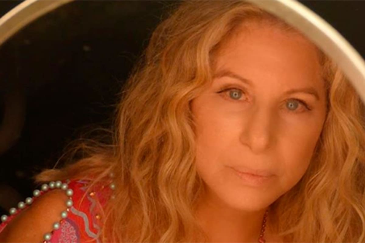 Barbra Streisand publicó un emotivo video en honor a los trabajadores esenciales