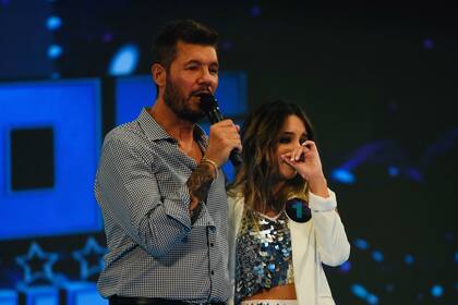 Barby se emocionó y emocionó al público con "Shallow"