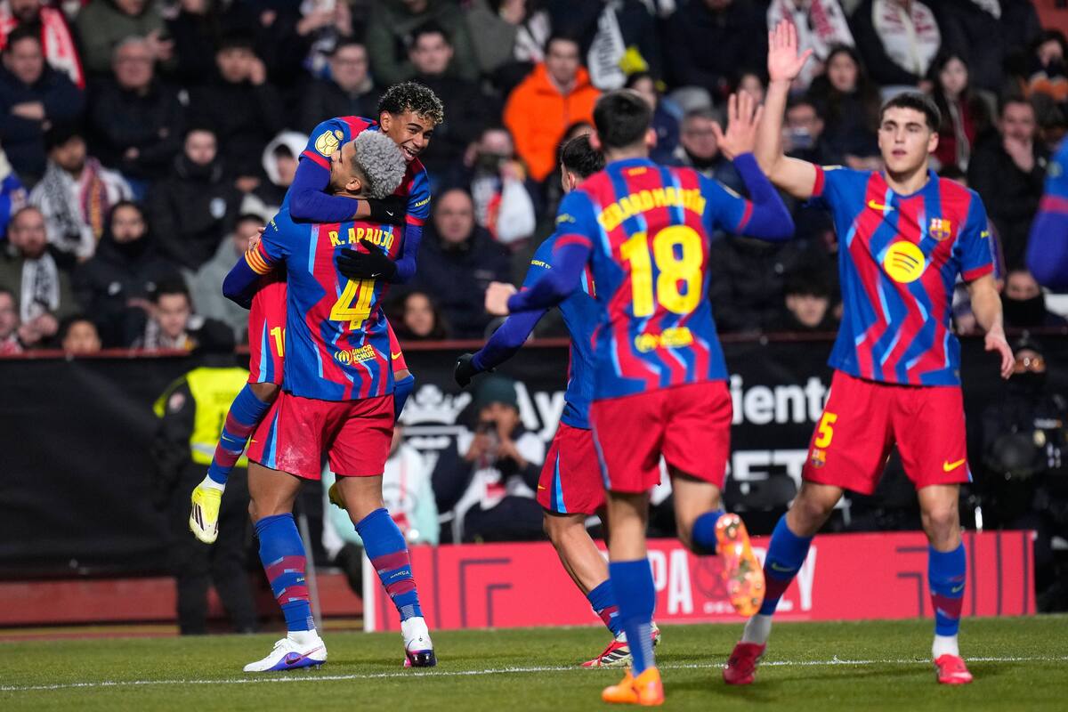 Barcelona debe ganar para seguir como único líder de la Liga