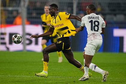 Barcelona demuele 4-0 a Dortmund, pero su técnico dice: ‘Todavía no estamos en semifinales’