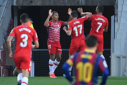 Barcelona derrotaba a Granda con gol de Messi, pero el visitante se lo dio vuelta y el equipo de Koeman perdió la chance de quedar como único líder