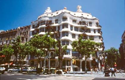 En pleno centro de Barcelona también se dan okupaciones de departamentos de lujo