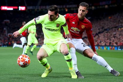 Messi, en un partido intenso en el Old Trafford
