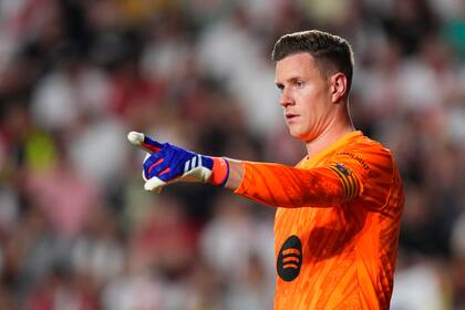 Barcelona retira capitanía a Ter Stegen por negarse a firmar informe médico